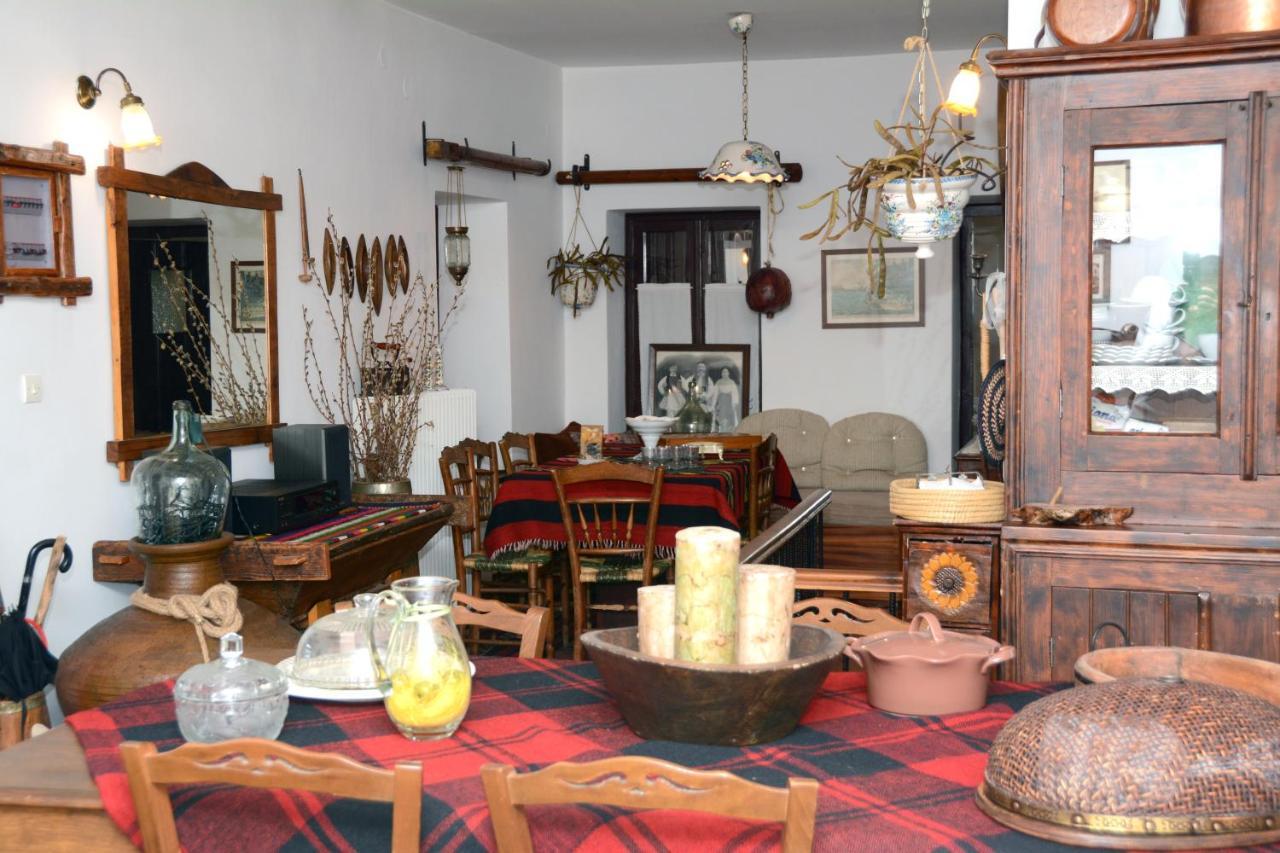 Giorgos' & Noula'S Cottage In Desfina Village- Near Delphi エクステリア 写真